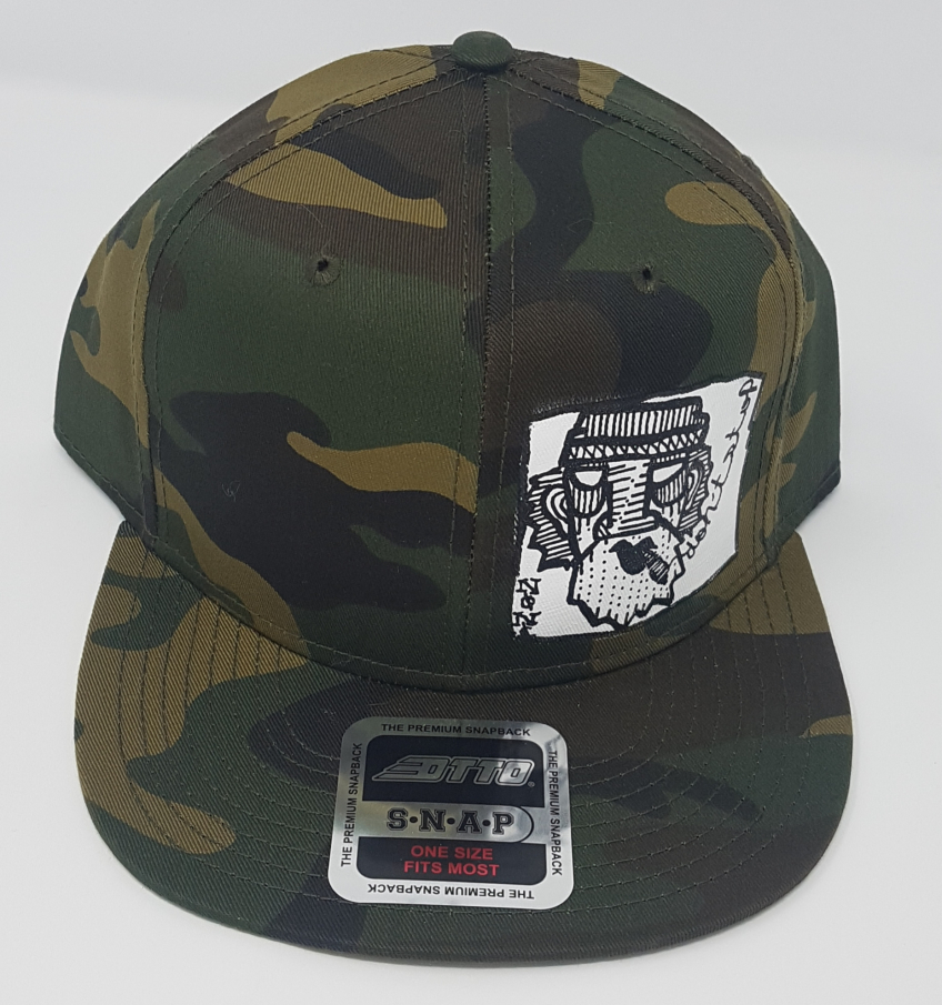 Camo snap back cap
