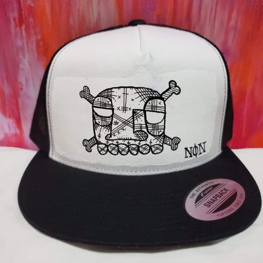 Black trucker hat